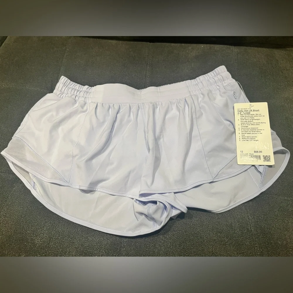 NWT Lululemon Hotty Hot Low Rise 2.5